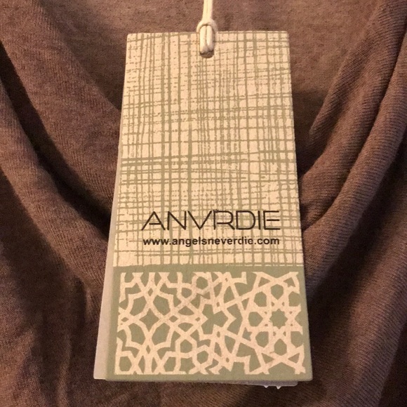 Light brown scoop neck angels never die top - Picture 3 of 4